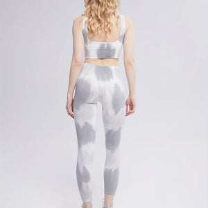 Ultimate Tie-Dye Sports Set - Perfect for Yoga, Running, and Cycling.