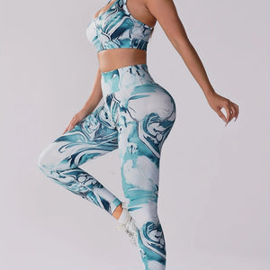 Get Fit in Style: Women's 2-Piece Yoga Set - High-Waist Leggings & Racerback Crop Top.