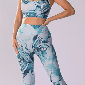 Get Fit in Style: Women's 2-Piece Yoga Set - High-Waist Leggings & Racerback Crop Top.