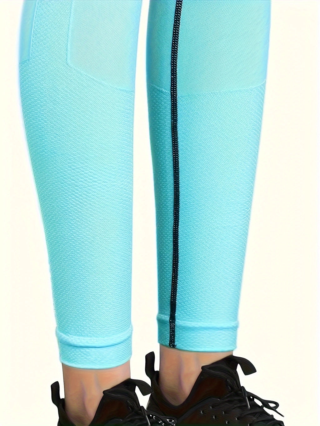 Upgrade Your Workout with High-Waisted Ombre Yoga Pants - Breathable Activewear for Women.