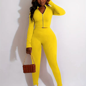 Upgrade Your Wardrobe: Women's Solid Two-Piece Set - Zip-Up Outerwear & High Waist Workout Pants.