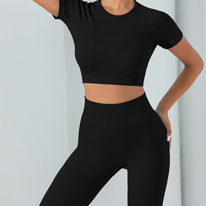 2pcs Solid Color Workout Sets, Round Neck Short Sleeve Sports Crop Top & Hip Lift Running Leggings, Women's Activewear.